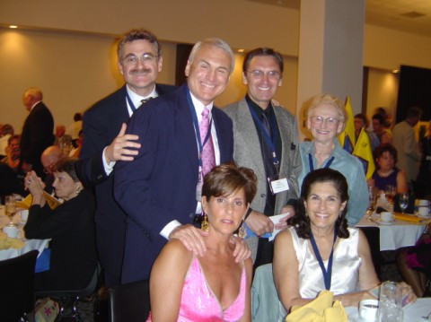 Murray Horwitz, his two brothers, his Mother and his two sister-in-laws