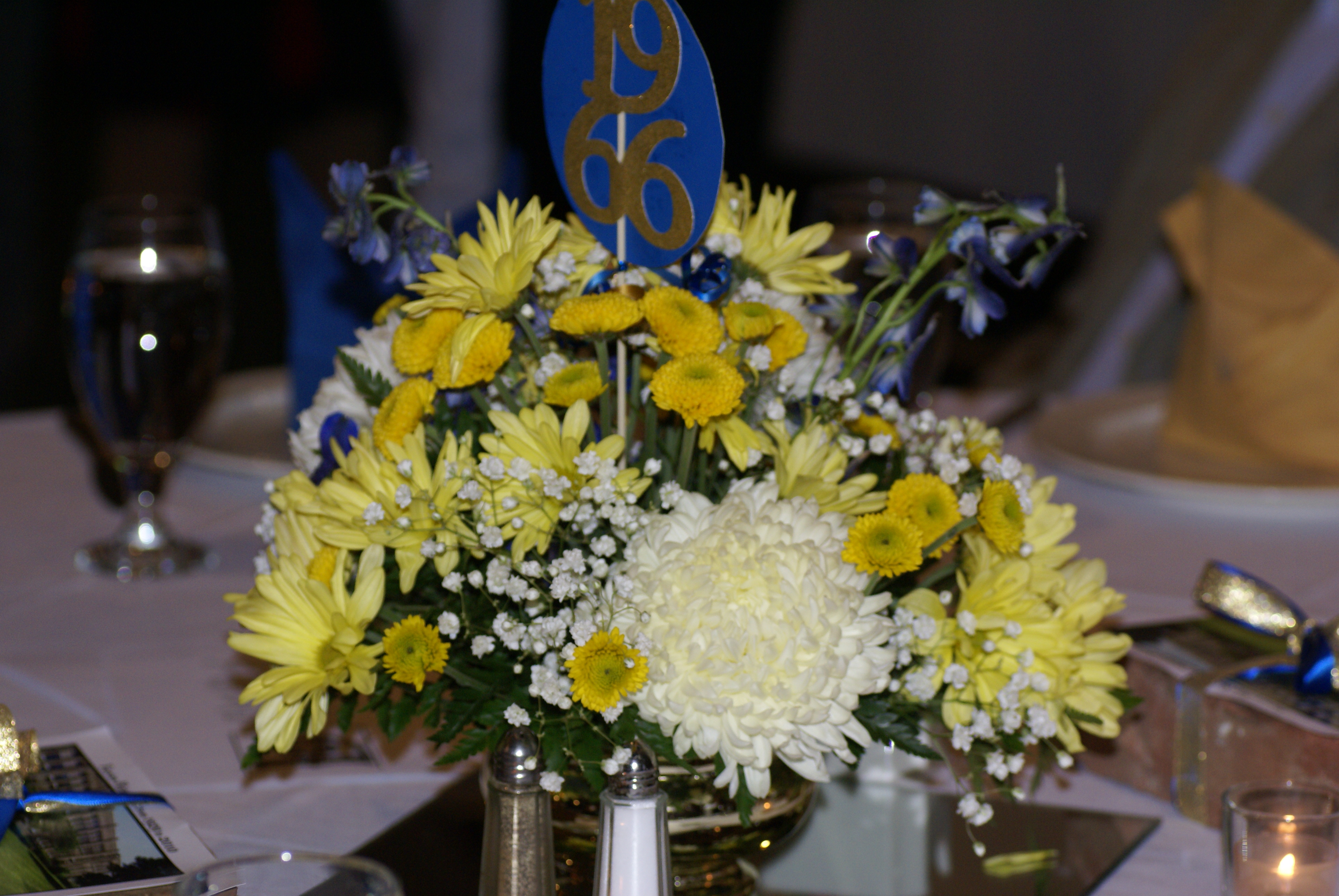 Thank you to Susie Harris for creating these beautiful centerpieces.